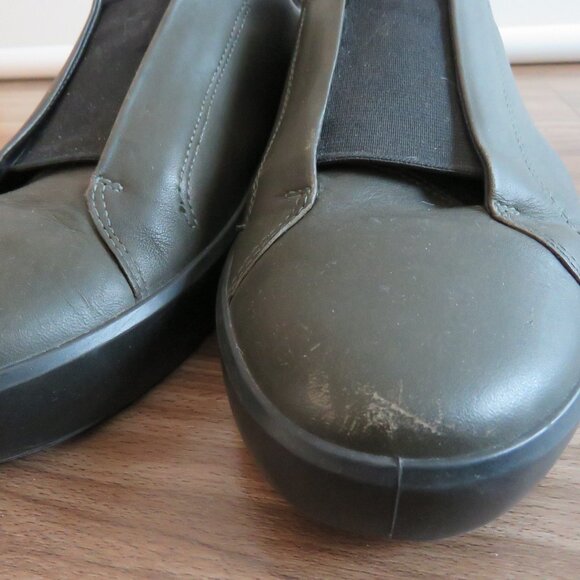 ECCO Soft 8 Slip on Sneaker Comfort Shoe in Grape Leaf Green - Men's Size US 8 - Picture 11 of 16